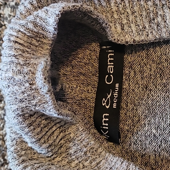 Womens gray sweater - Picture 3 of 5